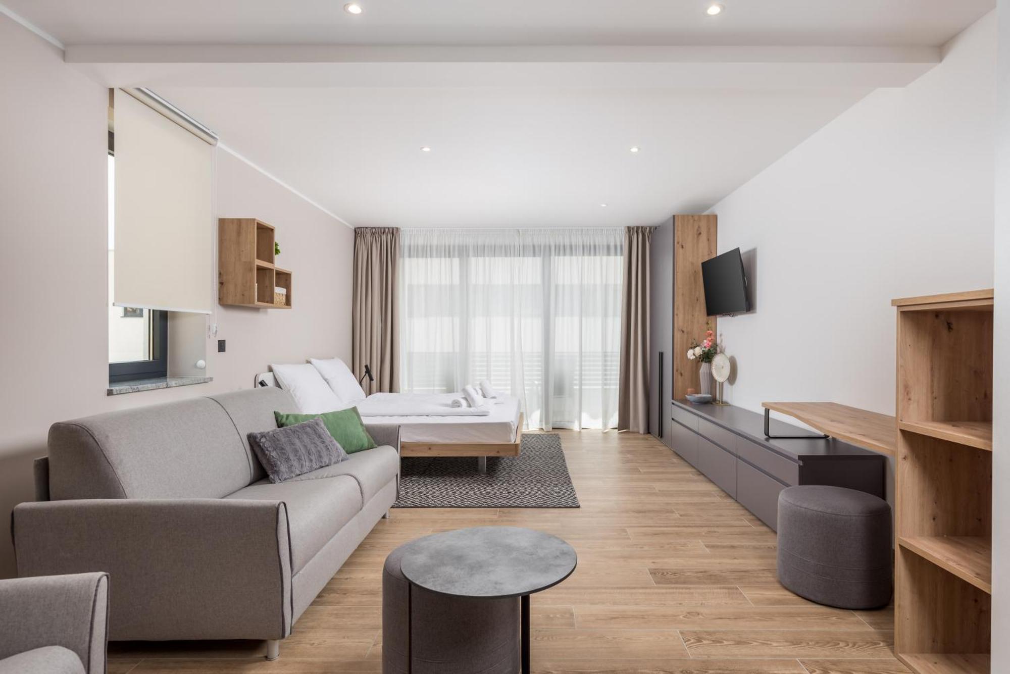 Belinda Apartments With Balcony & Private Parking Opatija Eksteriør billede