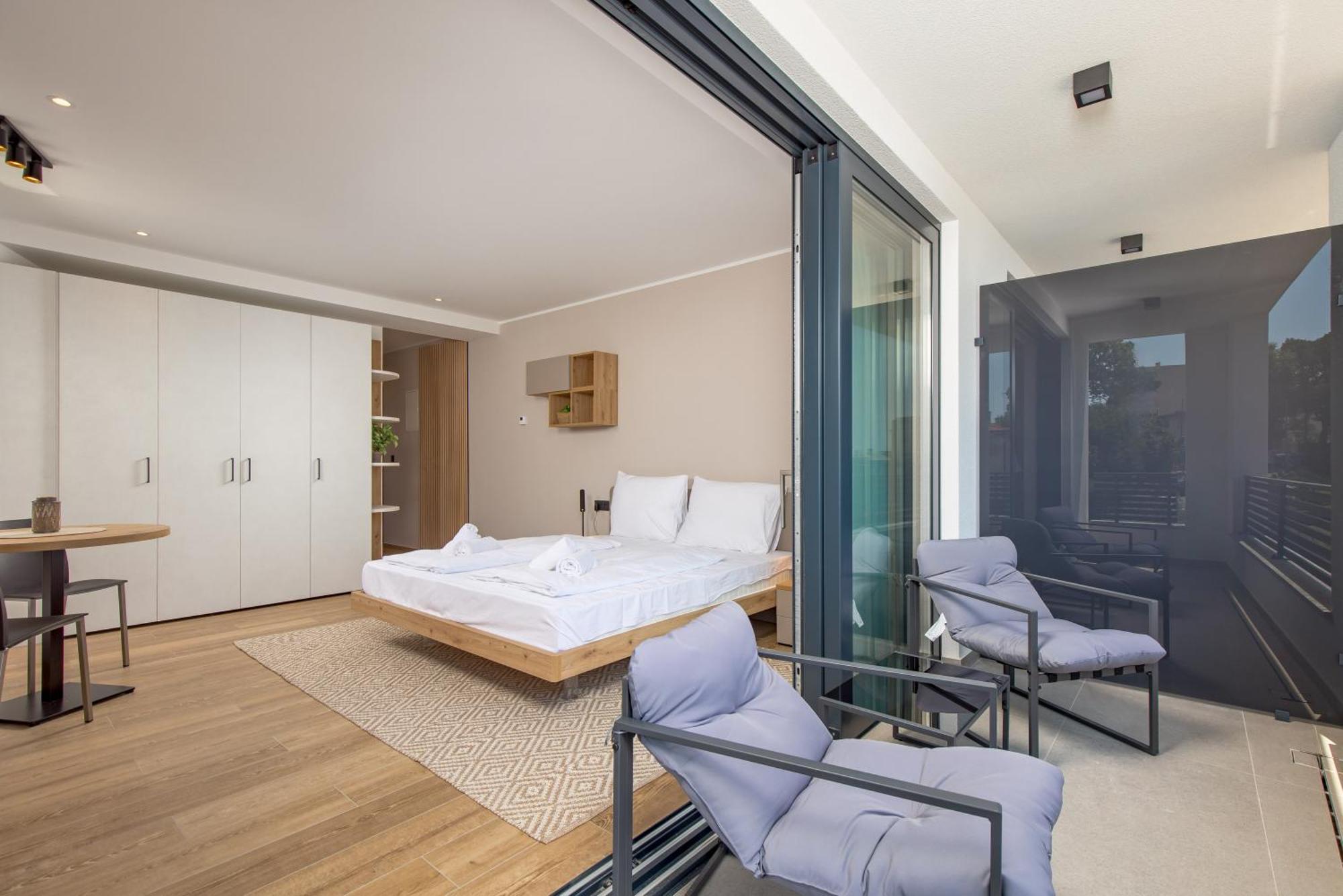 Belinda Apartments With Balcony & Private Parking Opatija Eksteriør billede